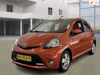 Toyota Aygo 1.0 VVT-i Dynamic Orange|AUT|AIRCO|2XSLEUTELS|BOEKJES