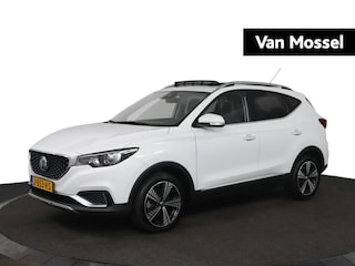 MG ZS Luxury 45 kWh | Trekhaak | All Seasons | SOH 89%