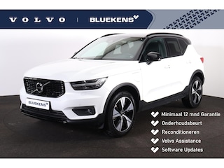 Volvo XC40 T5 Recharge Plus Dark - IntelliSafe Assist - Harman/Kardon audio - Adaptieve LED koplampen - Parkeercamera achter - Parkeersensoren voor & achter - Draadloze tel. lader - Extra getint glas - Elektr. inklapbare trekhaak - 19' LMV