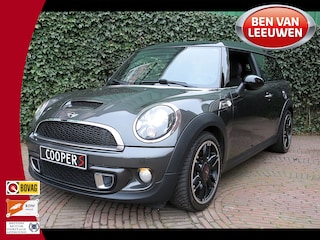 Mini Clubman 1.6 Cooper S Hampton R55 LCI met Xenon, BT, Clima en 17"