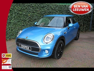 Mini Cooper 1.5 One Pepper F56 LCI met LED, Park ass., Clima, BT en 16"