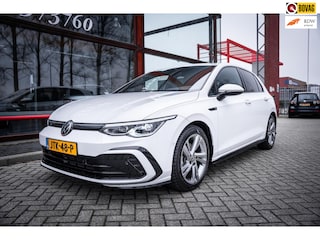 Volkswagen Golf 1.5 eTSI R-Line Business+ | Navigatie | Adaptieve cruise control | App-connect | Camera | LED | IQ-DRIVE |