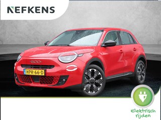 Fiat 600 e Urban 54 kWh 407 Km WLTP | Camera | Soh 100% | Apple Carplay / Android Auto | Dodehoekbewaking