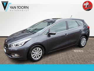 Kia Ceed cee'd Sportswagon 1.6 GDI Plus Pack. Goed onderhouden, boekjes en facturen aanwezig! Trekhaak, navigatie.