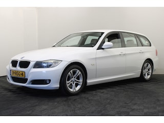 BMW 3-serie Touring 318i Business Line |Navi|