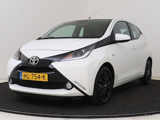 Toyota Aygo 1.0 VVT-i x-play | Dealeronderhouden | Achteruitrijcamera |