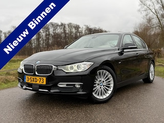 BMW 320i EfficientDynamics Edition High Executive / Airco / Navi Full Map / Leder / PDC / Plus Extra Winterset op LMV 18"