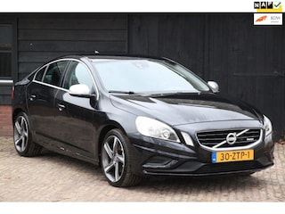 Volvo S60 1.6 T3 R-Design Navigatie/Parkeersensor/18"inch lmv/Trekhaak