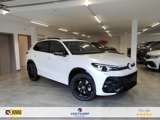 Volkswagen Tiguan 1.5 TSI e-HYBRID 272 PK R-LINE PANO-DAK/CAMERA/TREKHAAK/HUD/LEDER/MEMORY