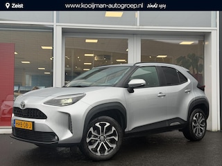 Toyota Yaris Cross 1.5 Hybrid 115 First Edition met Comfort Pack | Dodehoek detectie | Stoel & stuur verwarming | sensoren V+A