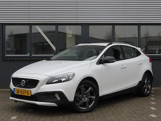Volvo V40 1.5 T3 Summum | lederen bekleding  | trekhaak | stoelverwarming