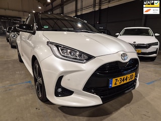 Toyota Yaris 1.5 Hybrid 130 Launch Edition - HeadUp - Camera - Stoel en Stuurverw - NL Auto - Incl BTW