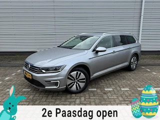 Volkswagen Passat Variant 1.4 TSI GTE,Navigatie,Parkeersensoren,Cruisecontrol,trekhaak,LED,stoelverwarming
