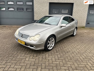 Mercedes-Benz C-klasse Sportcoupé 200 K. Nieuwe APK