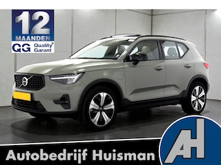 Volvo XC40 1.5 T5 Plug-in Hybrid 193kW/262pk DCT7 Ultimate Dark FACELIFT! PANORAMADAK + HARMAN/KARDON + ADAPT.CRUISE + PILOT ASSIST + NAVI SENSUS + BLIS + LANE ASSIST + EL.STOELEN + STOEL-&STUURVERWARMING + 360 CAMERA + KEYLESS + PARKSENSOREN V&A + 19” LM-VELGEN!!