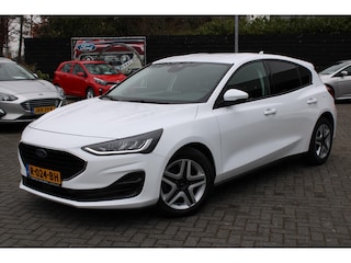 Ford Focus 1.0 EcoBoost Connected 5drs Hatchback, Winterpack