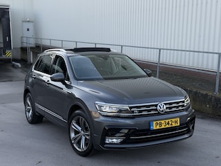 Volkswagen Tiguan 1.4 TSI 150pk ACT | R-Line | Trekhaak | Panoramadak | Navi