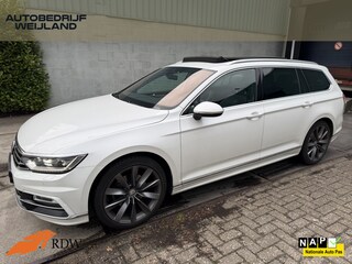 Volkswagen Passat Variant 1.5 TSI Highline Business R I 2X R-line I Keyless I I 18" I Pano I Virtual I Camera I Leer I Trekhaak I