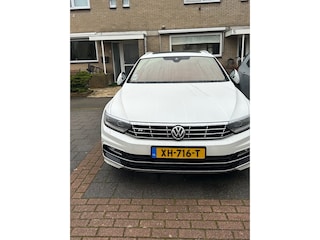 Volkswagen Passat Variant 1.5 TSI Highline Business R I 2X R-line I Keyless I  I 18" I Pano I Virtual I Camera I Leer I Trekhaak I