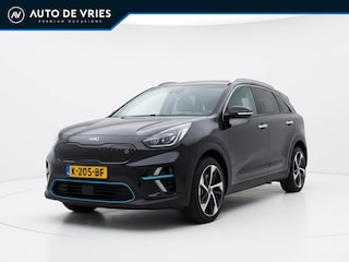 Kia Niro e-Niro ExecutiveLine 64 kWh 3-fase | SOH 100% | Zwart leder | 18" Velgen | Carplay | Camera