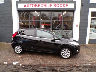 Ford Fiesta 1.4 Ghia AUTOMAAT,PDC,CLIMA,ZEER MOOI !!! ""ZONDAG OPEN ""