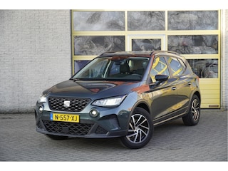 Seat Arona 1.0 TSI Style BJ2022 Lmv 16" | Led | Pdc | Trekhaak | App-Connect | Climate control | Cruise control | Getint glas