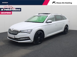 Skoda Superb Combi 1.4TSIiV 160kW/218PK Business Edition DSG · Panoramadak · Trekhaak · Apple/Android Car Play ·