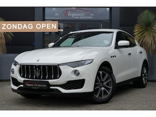 Maserati Levante 3.0 V6 S AWD GranLusso 430pk Stoelverwarming/Luchtvering/Navigatie