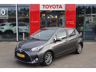 Toyota Yaris 1.3 VVT-i DYNAMIC 5-DEURS AIRCO NAVIGATIE LM-VELGEN PARKEERCAMERA BLUETOOTH 6-SPEED