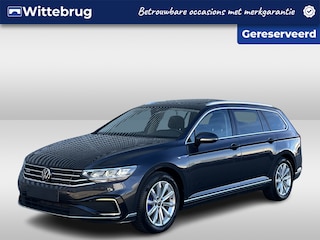 Volkswagen Passat Variant 1.4 TSI PHEV 218PK GTE Business / Panoramadak / Zwenkbare Trekhaak / LED / Achteruitrijcamera / Stoelverwarming