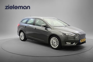 Ford Focus Wagon 1.5 Titanium - Carplay, Clima, Cruise, Trekhaak