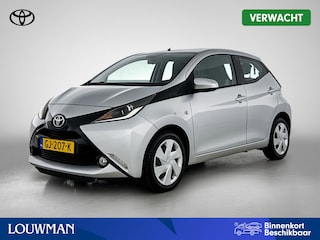 Toyota Aygo 1.0 VVT-i x-play | Dealer Onderhouden | Metallic Lak | Camera |
