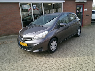 Toyota Yaris 1.0 VVT-i Aspiration Trekhaak Navi