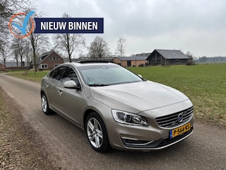 Volvo S60 2.0 T5 Summum | Schuif-/Kanteldak | Leder | Stoelverwarming |