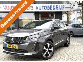 Peugeot 3008 130 Pk. * GT * Automaat * EAT8 Benzine * Night Vision * Navigatie * 1//2 Lederen interieur * Keyless Start & Entry * Dodehoek Bewaking * Voor en achter Parkeer Camera * Vingerhoets; Vierde Generatie Eersteklas Service. Al meer dan 100 jaar een begrip in de Brabantse Kempen.