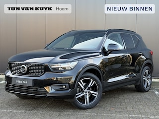 Volvo XC40 1.5 T2 R-Design 360 camera/ schuifdak/ harman kardon/ trekhaak/ extra getint glas