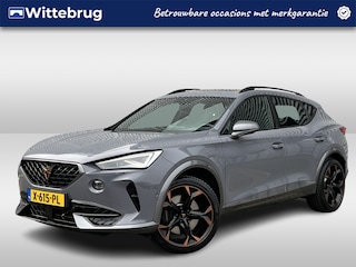 Cupra Formentor 1.4 e-Hybrid 245PK VZ Copper Edition / Panoramadak / LED Matrix / Fabrieksgarantie tm 2028 / Supersport Stuur / Elektrische Achterklep / Stuur + Stoelverwarming