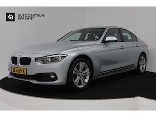 BMW 320i High Executive (STOELVERWARMING, DEALER ONDEROUDEN, CAMERA, CRUISE CONTROL, PARKEERSENSOREN, AUTOMAAT, LEER)