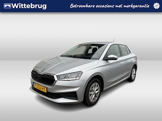 Skoda Fabia 1.0 TSI Ambition / AUTOMAAT/ GARANTIE TM 07-2027/ SMARTLINK/ PARKEER SENSOREN/ CRUISE CONTROL/ AIRCO/ DAB/ START-STOP SYSTEEM/ LANE-ASSIST/ ISOFIX/ 15'' LMV