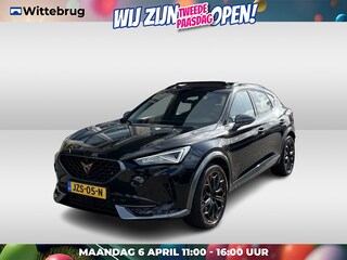 Cupra Formentor 1.4 e-Hybrid VZ Black Edition / AUTOMAAT/ 245 PK/ PANO/ TREKHAAK/ LEER/ ELEK.KLEP/ STUUR+STOELVERWARM./ PARK.SENSOR.V+A/ 360 CAMERA/ ACC/ KEYLESS/ DODEHOEK/ MEMORY SEAT/ FULL LINK/ NAVI/ DAB/ CLIMA/ LED/ ISOFIX/ 19'' LMV