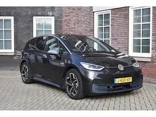 Volkswagen ID.3 First Plus 58 kWh Wij zijn op afspraak geopend! Graag bellen voor uw komst.