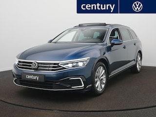 Volkswagen Passat 1.4 TSI PHEV GTE Business Panoramadak / DSG / Navigatie / Adaptive cruise / Camera