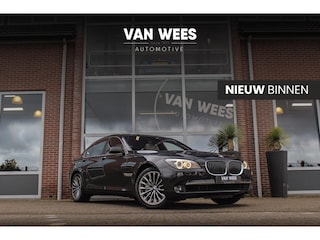 BMW 750i ActiveHybrid | NL auto | 2e eigenaar | Soft close | 360 camera | Keyless entry | Head-up | Comfortstoelen | Dakraam | Sportstuur | HiFi audio | Adaptive Xenon
