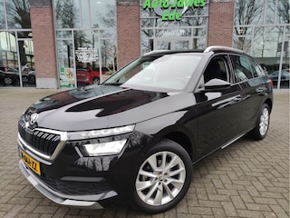 Skoda Kamiq 1.0 TSI Business Edition Achteruitrijcamera - Elektrische achterklep - Digitaal dashboard- Stoelverwarming - Keyless entry - Getinte ramen