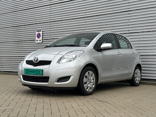 Toyota Yaris 1.3 VVTI ASPIRATION AIRCO !!