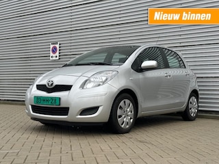 Toyota Yaris 1.3 VVTI ASPIRATION AIRCO !!