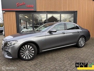 Mercedes-Benz E350 e | 286PK | Luchtvering | Ambient Light | PDC V&A | Led verlichting | Bruin leder | Essenhout | Dealerstaat |