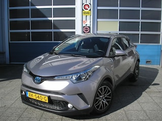 Toyota C-HR 1.8 Hybrid Dynamic trekhaak/all season