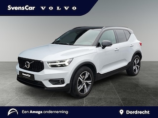 Volvo XC40 1.5 T2 R-Design | Parkeercamera | Trekhaak | Getint glas |