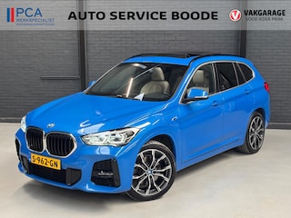 BMW X1 XDrive25e (220pk) PHEV M sport automaat - leer - schuifdak - trekhaak